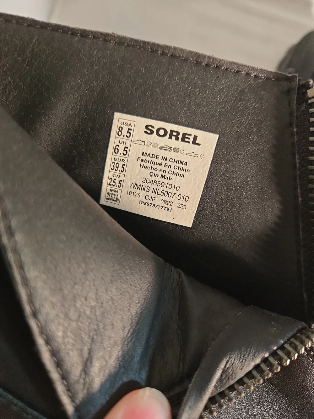 Sorel Black Front-Zip Chunky Heel Ankle Boots US 8.5